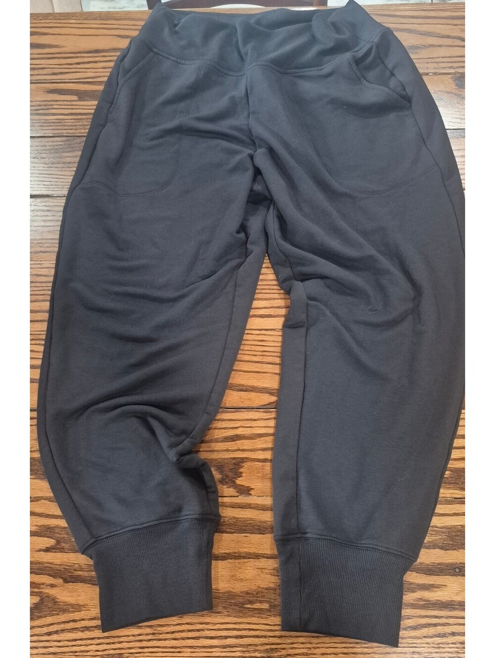 Athleta triumph joggers [COPY] - Picture 6 of 6
